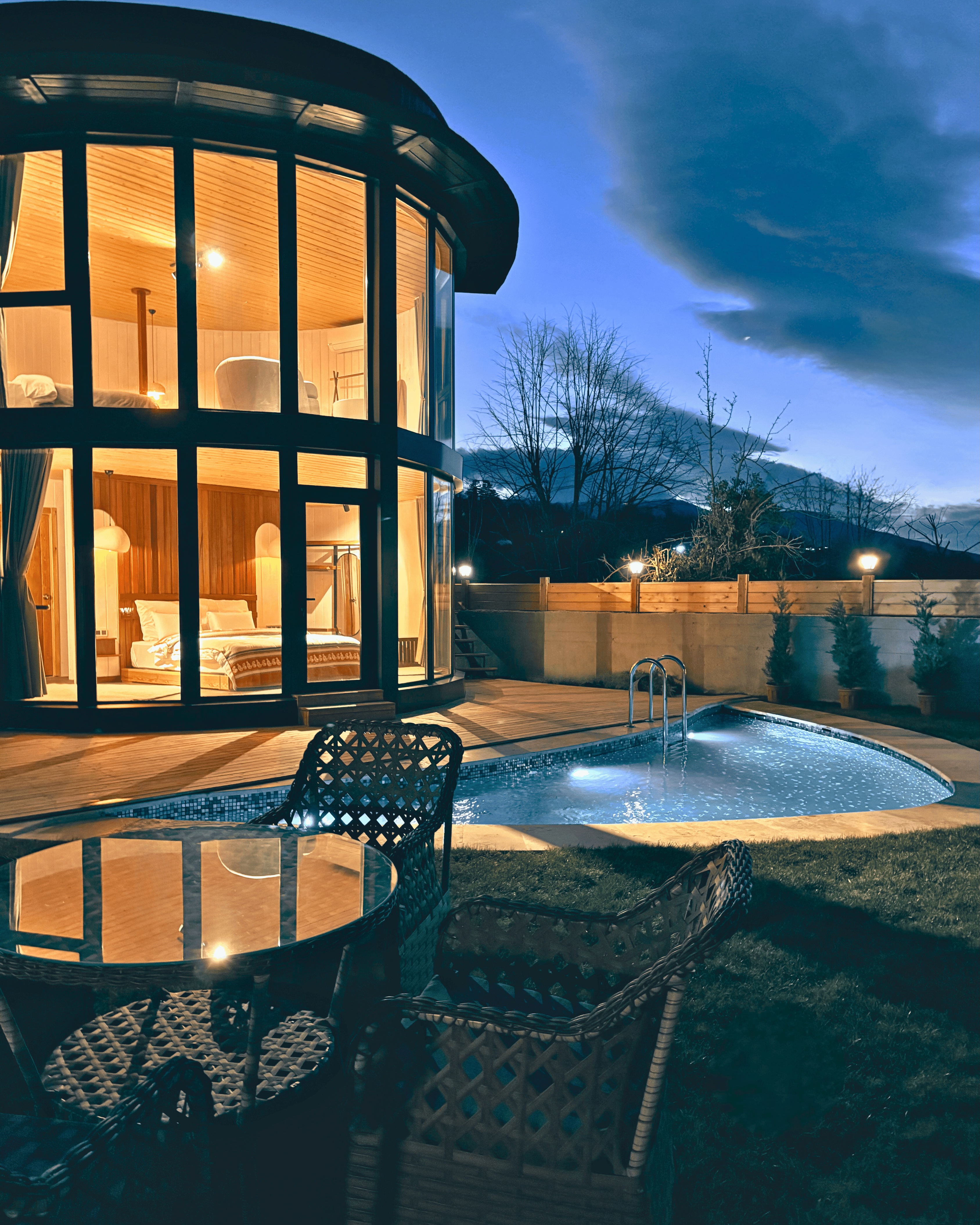 Size Ait Özel Havuz, Size Ait Bir Dünya